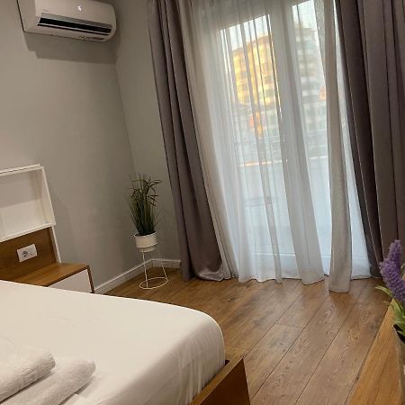 Andys Rooms Hotel Тирана Экстерьер фото