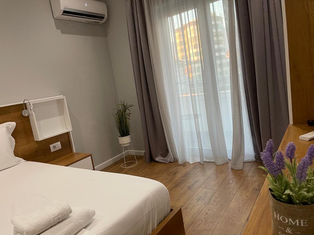 Andys Rooms Hotel Тирана Экстерьер фото