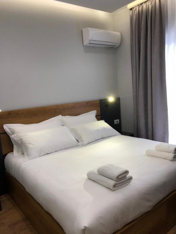 Andys Rooms Hotel Тирана Экстерьер фото